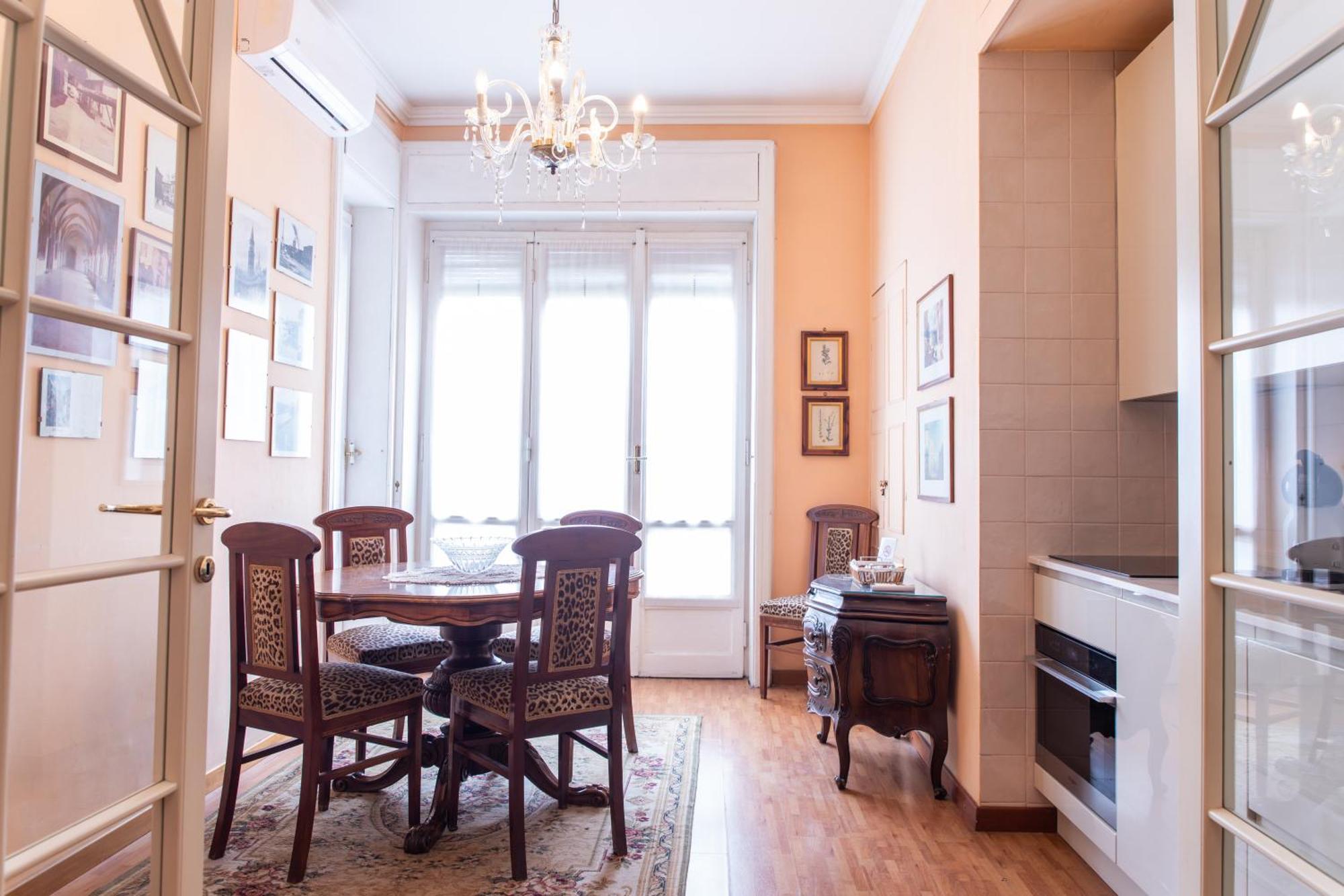 Duomo Walking Distance Elegant Flat With View Apartment Milan Exterior photo