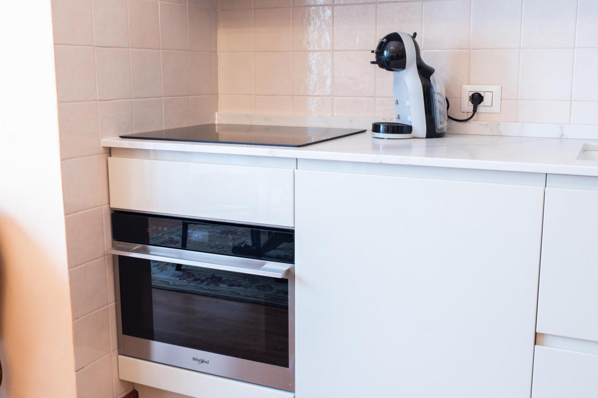 Duomo Walking Distance Elegant Flat With View Apartment Milan Exterior photo